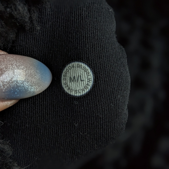 M/L Lululemon scuba - Picture 4 of 4